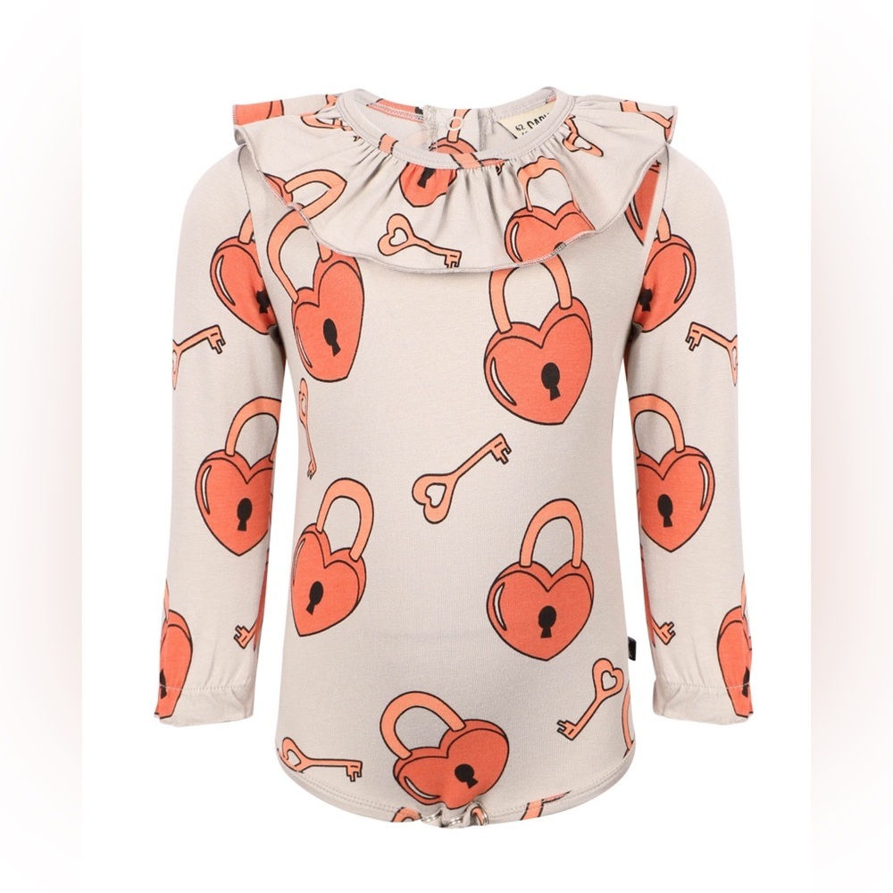 Carlijnq Secrect Heart Ruffled Long Sleeved Organic Bodysuit